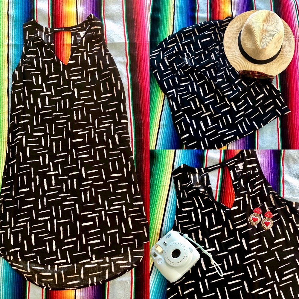 Cute black & white Old Navy dress ❤️
